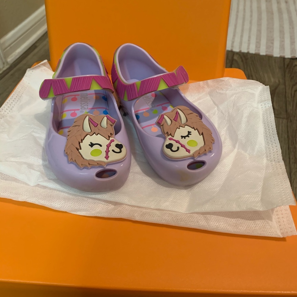 Mini Melissa - Picture 5 of 5